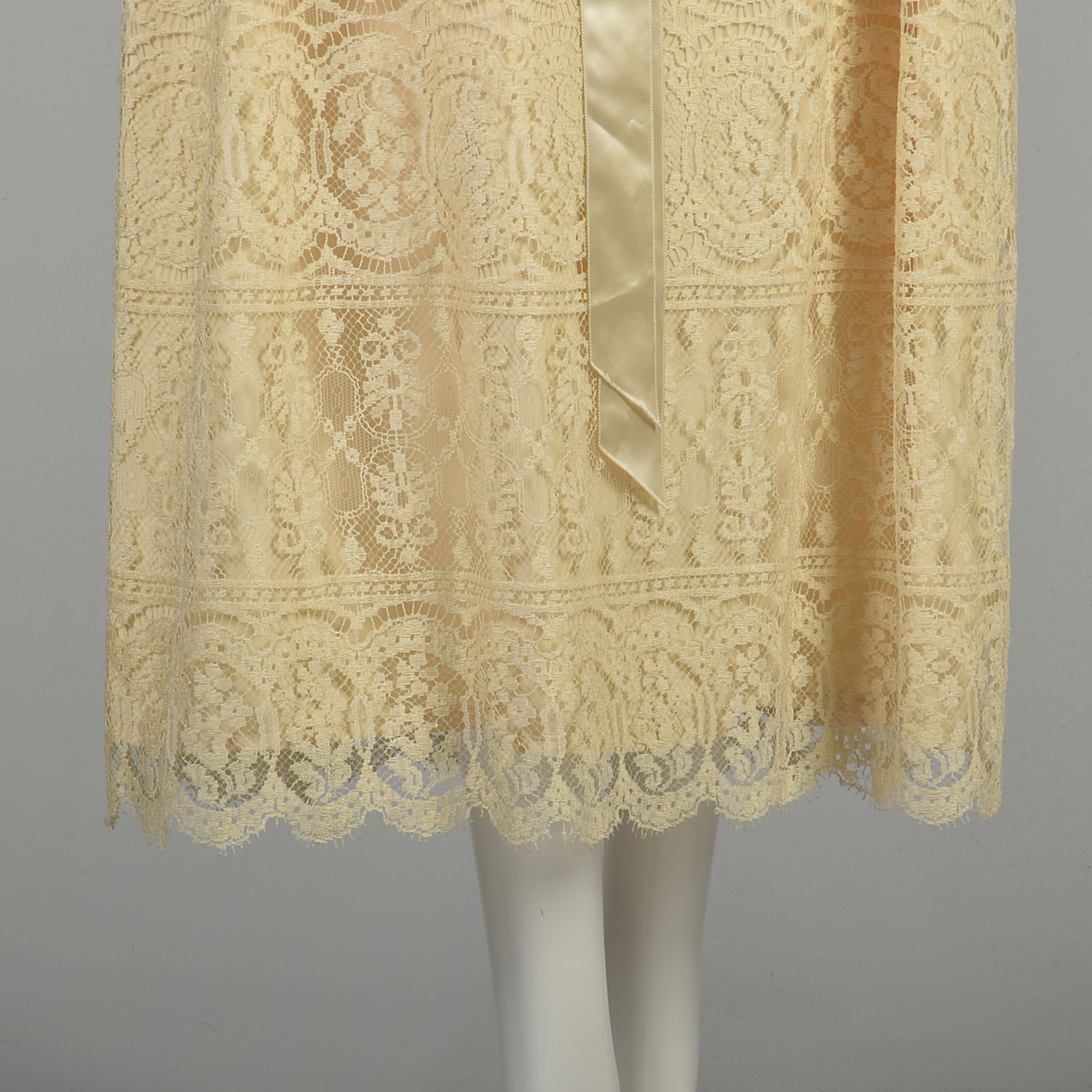 XS 1970s Marshall Fields Cream Wedding Dress Lace Overlay Juliet Sleeve Maxi