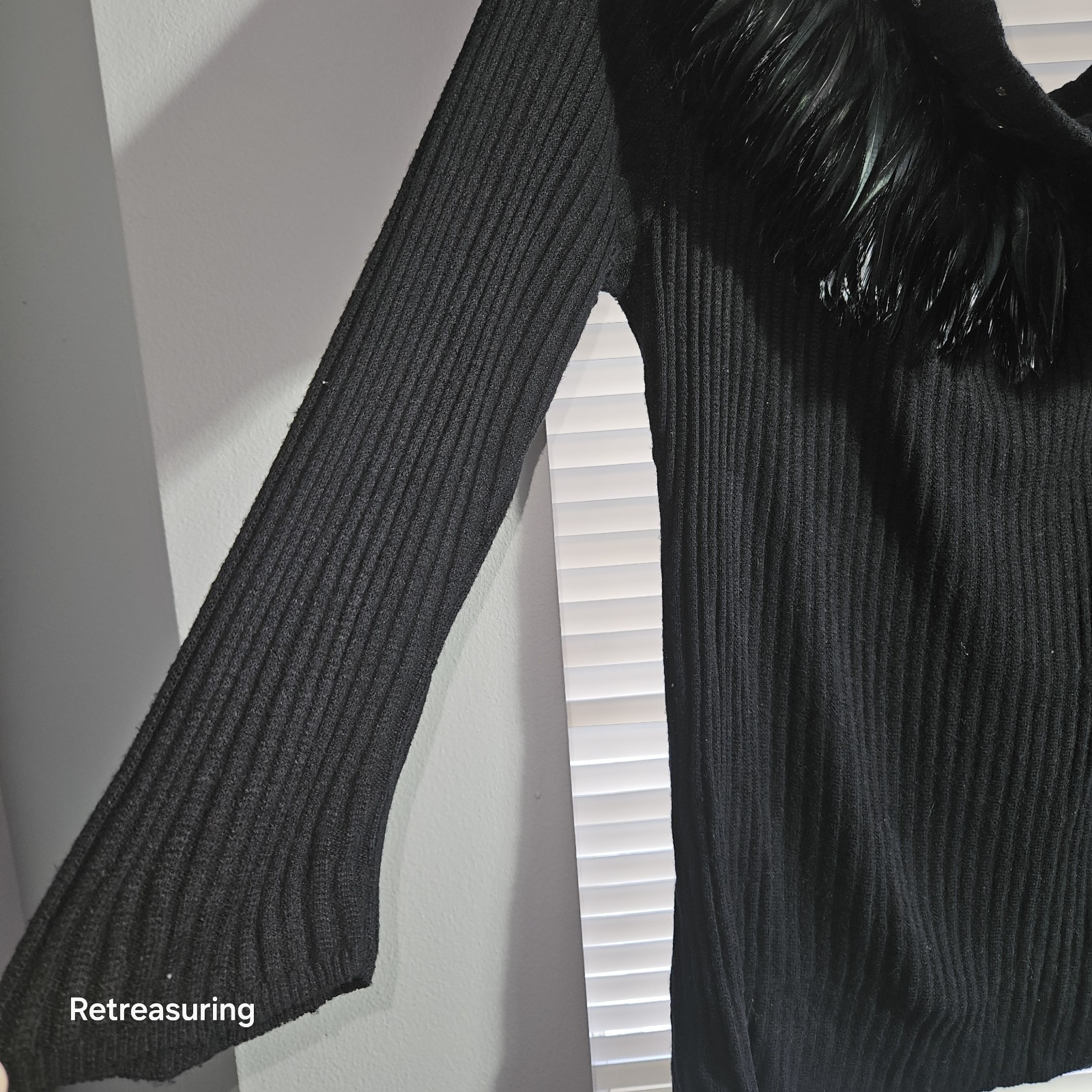 Vintage (1980s/90s) ParisLine XL Black Off-shoulders Detachable Feathers