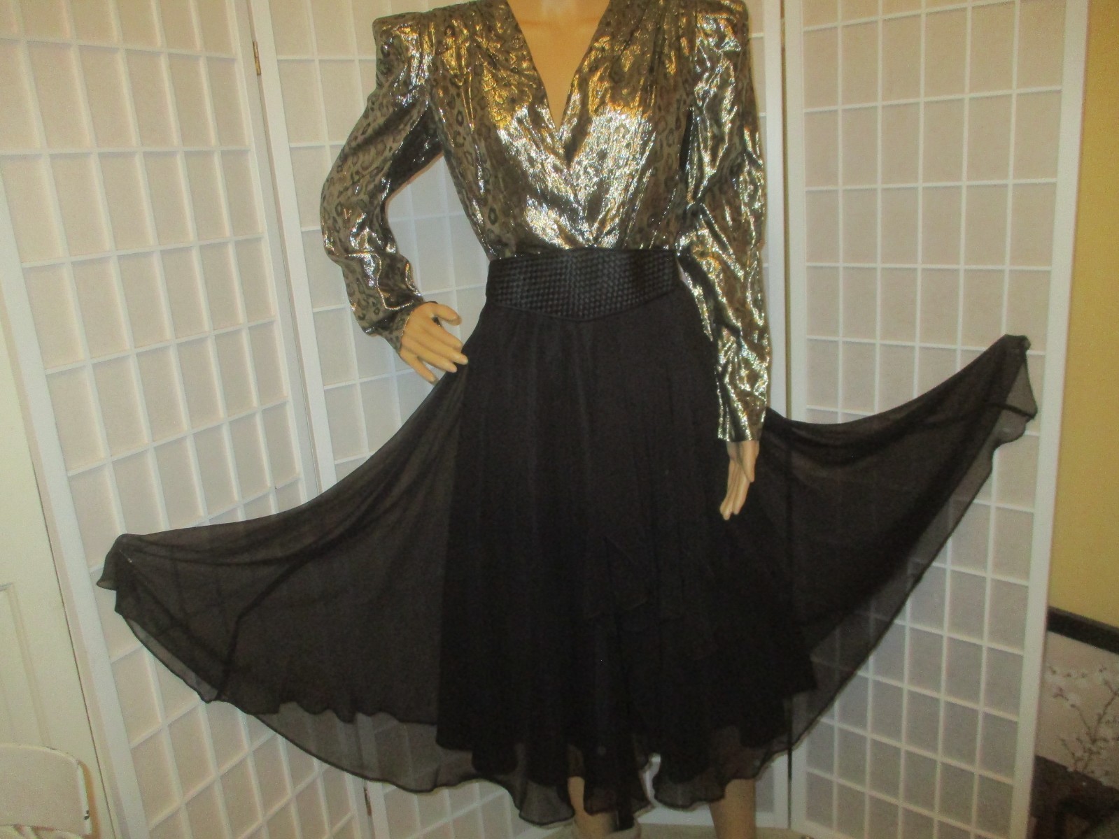 Cachet by Bari Protas vintage metallic/chiffon party dress