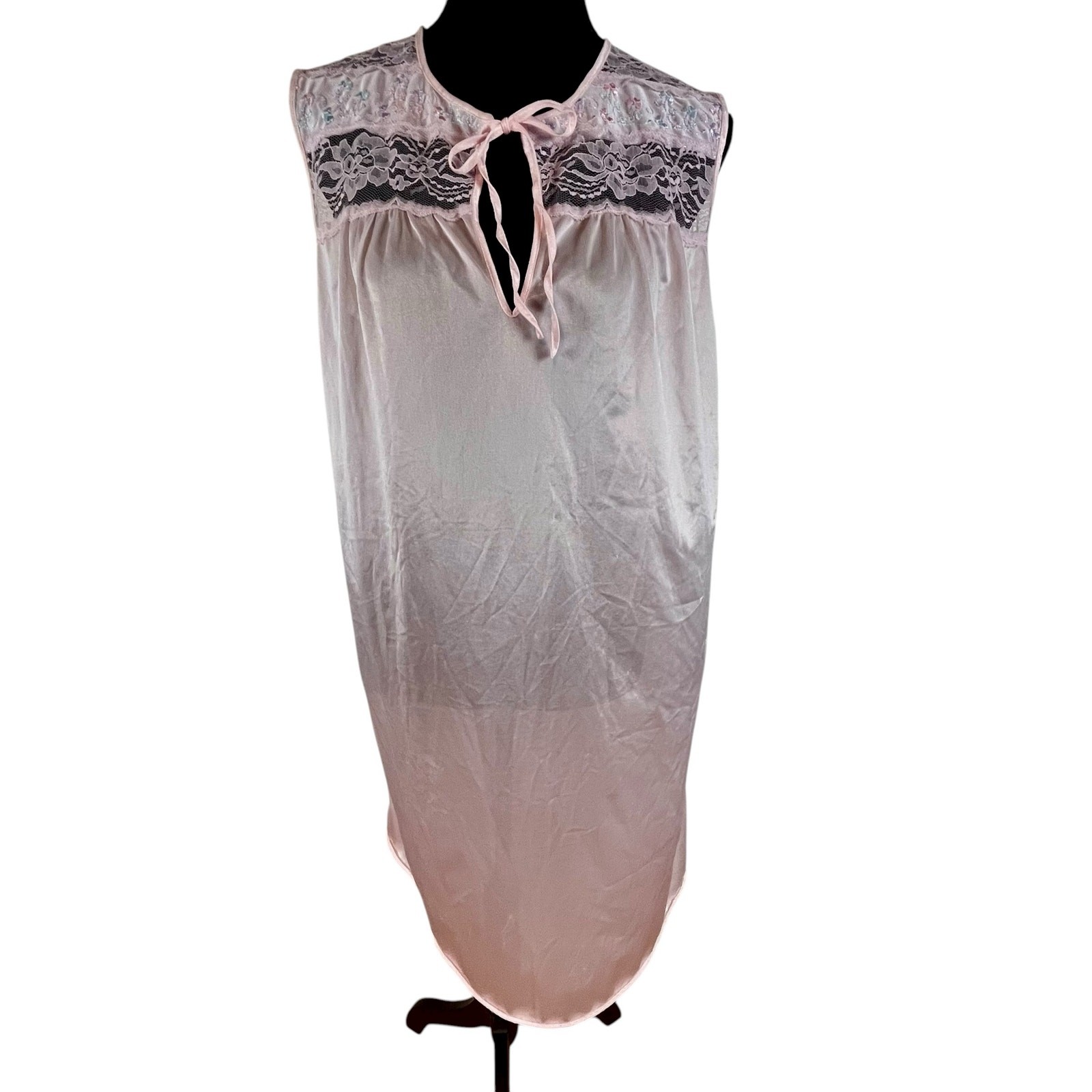 Vintage Stardust Pink Nylon Lace Floral Embroidered Nightgown Sz M Romantic USA