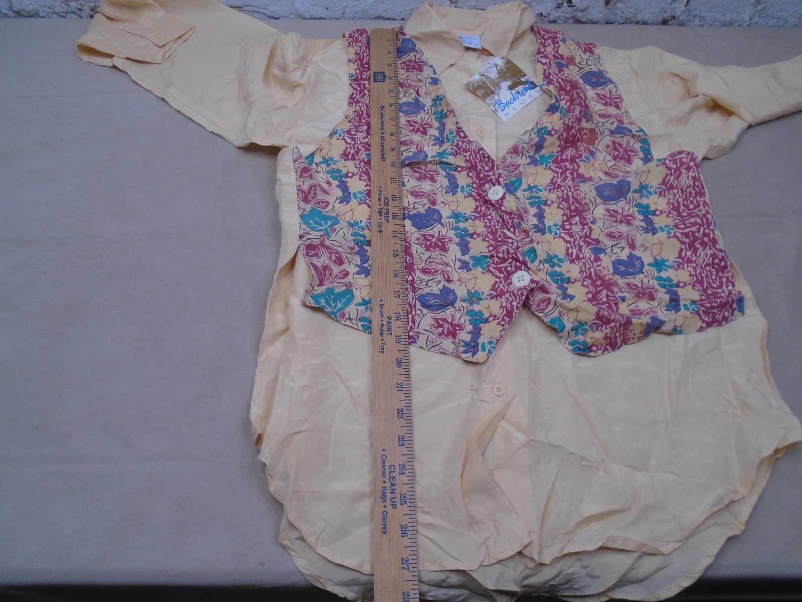 VINTAGE BACKROAD BLUES Womens Blouse Shirt Top Vest Silk Yellow Floral M NWT!