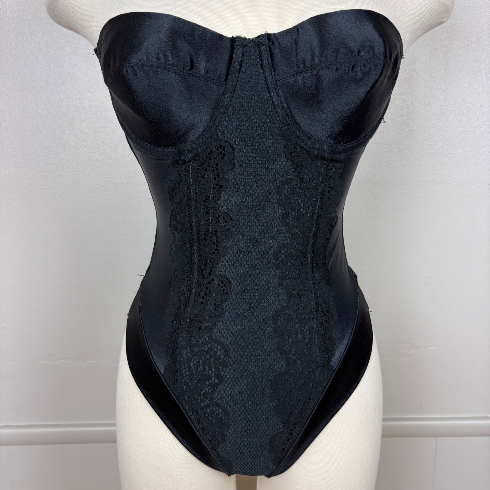Partners Intimates Vtg Body Shaper Girdle Size 34B Black Lace Trim Strapless