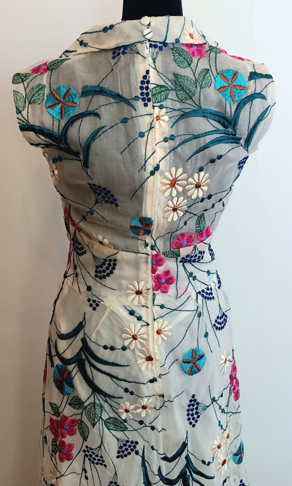 1950s Embroidered Silk Mandarin Dress Organza Floral Exceptional Vintage OOAK