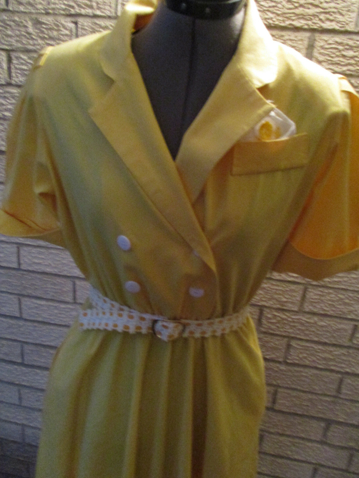 1980s yellow shirt dress dbl bres s/s w/pocket square daisy belt Impromptu 9/10