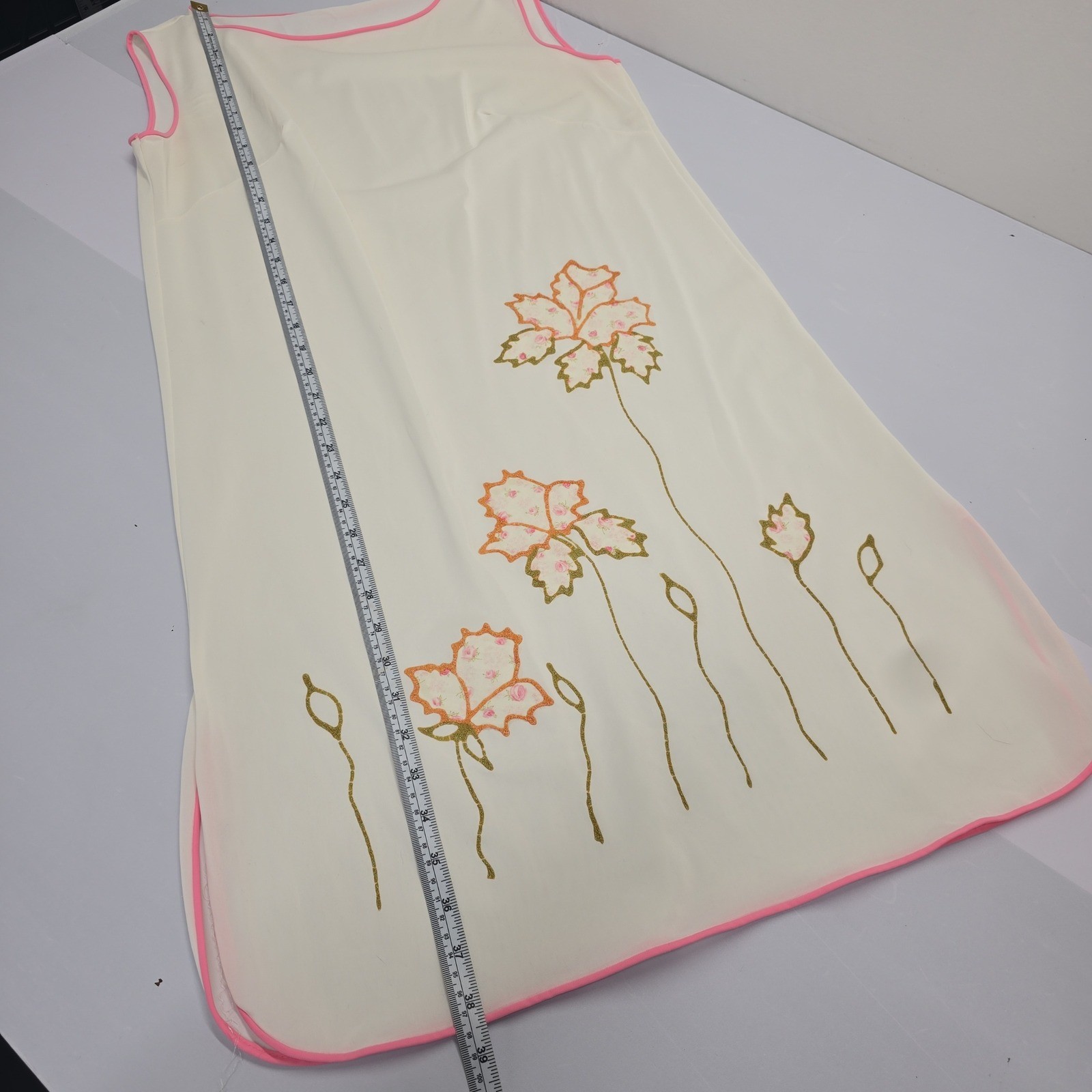 Vintage White Sleeveless Shift Dress Pink Trim Floral Applique Mod 60s Style