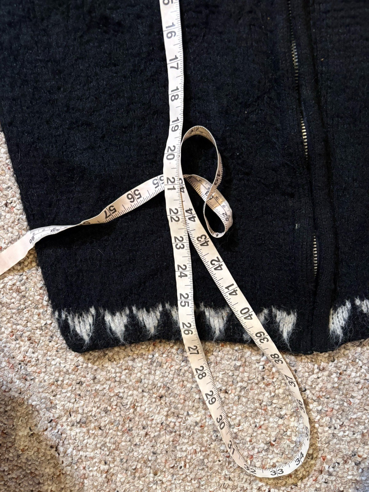 Vtg 60’s McGregor Mohair Christmas Snowflake Cardigan Zip Up Sweater. Size L