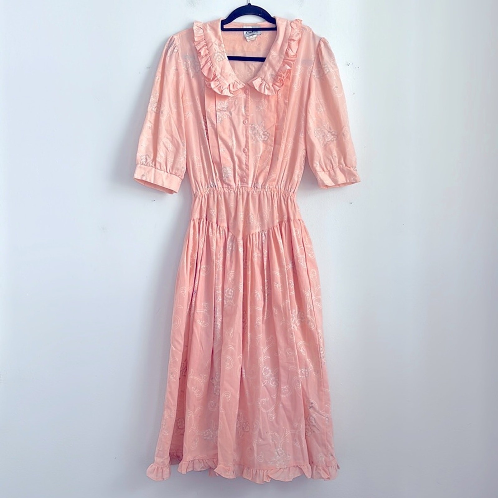 Vintage California Connection metallic flower print puff sleeve ruffle hem dress