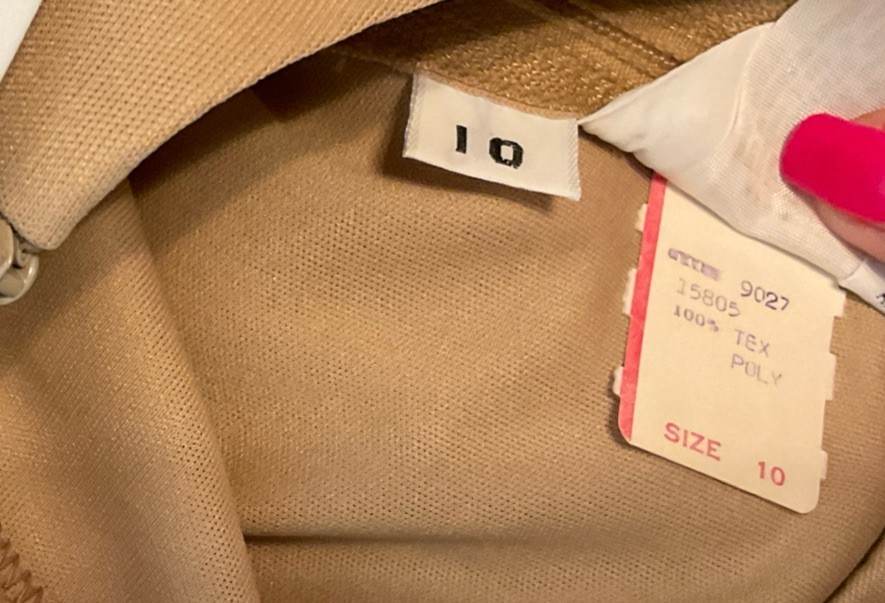 VINTAGE 60’s JEUNIQUE Beige Zipper Back Top Size 10 NEW WITH TAGS