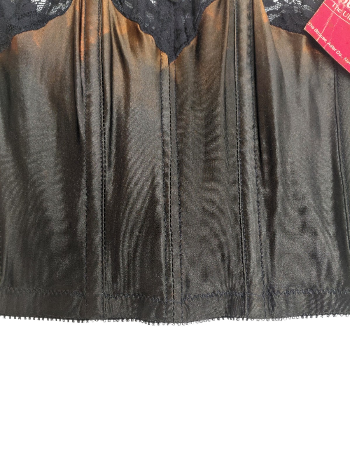 Vintage Young Smoothie Corset Size 32