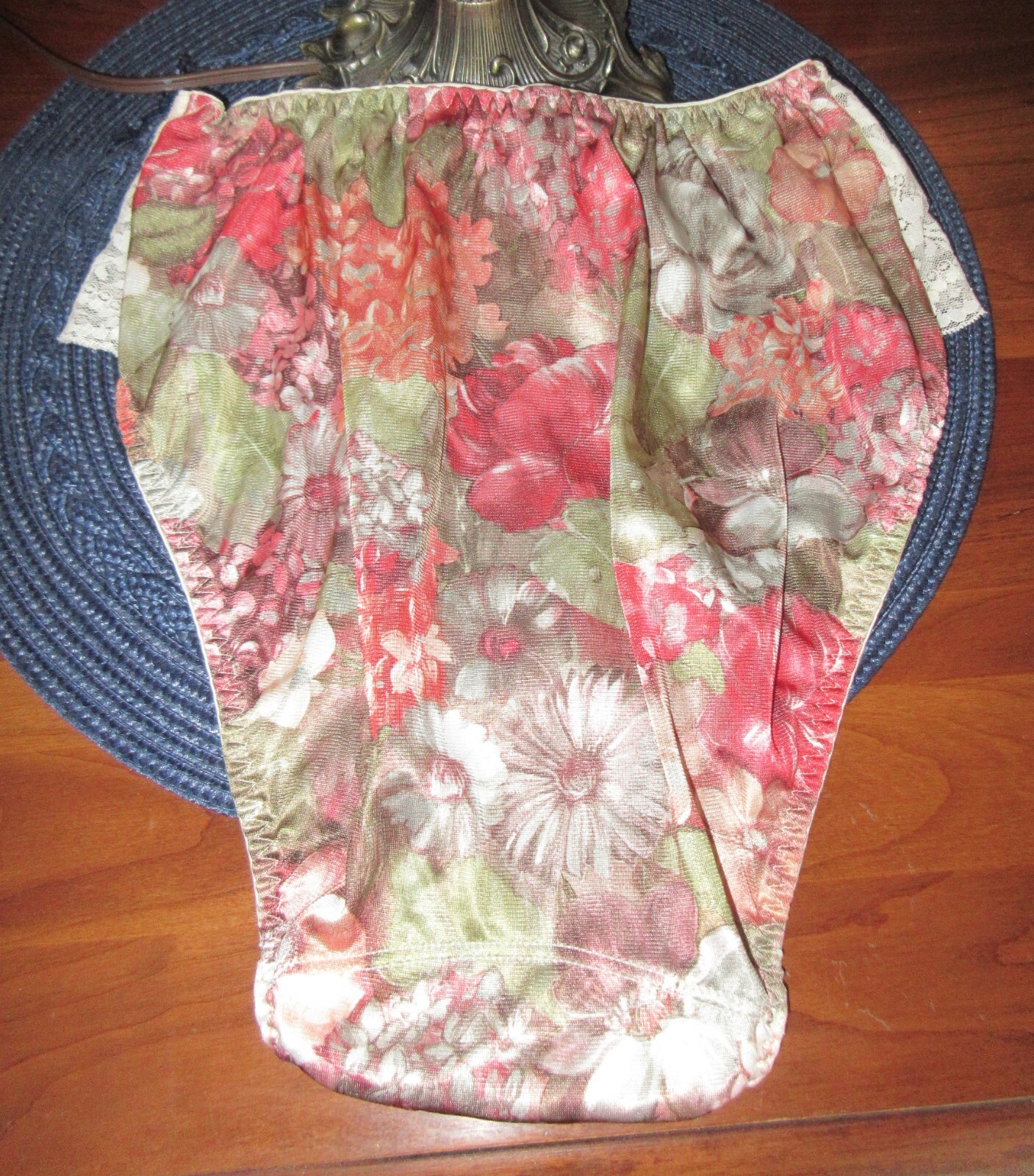SHAPE-MATE NYLON MEGA HI CUT LEG 80’s BURGANDY SAGE FLORAL panties sz 6/M RARE