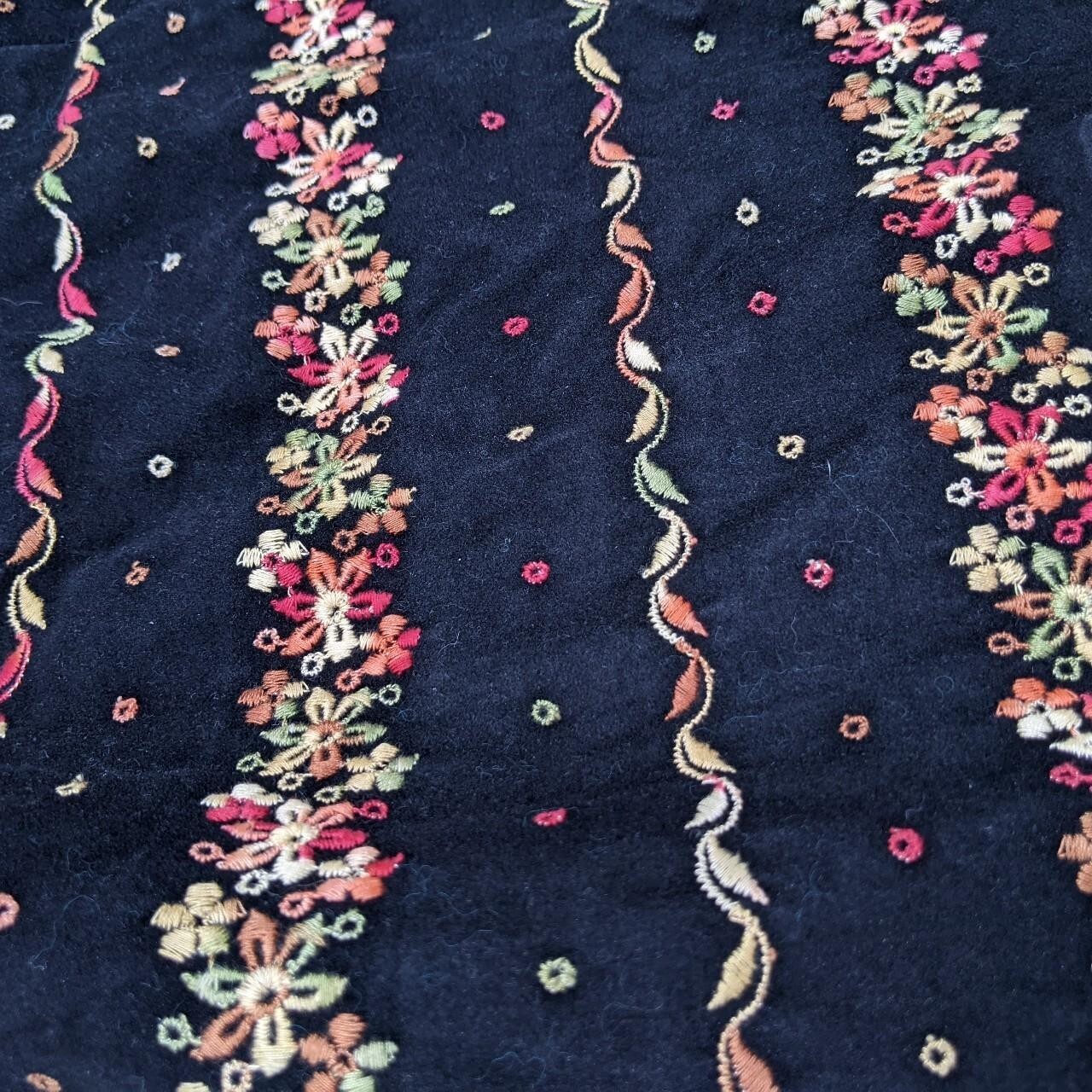 Vintage 70s Malbe Black Velvet Skirt Floral Embroidery Maxi boho 29” Waist
