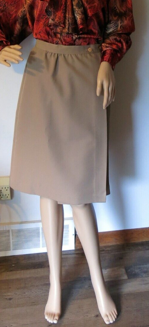 Take 1 Skirt Size 14 Tan Wrap Style Made In USA Polyester Women Vintage
