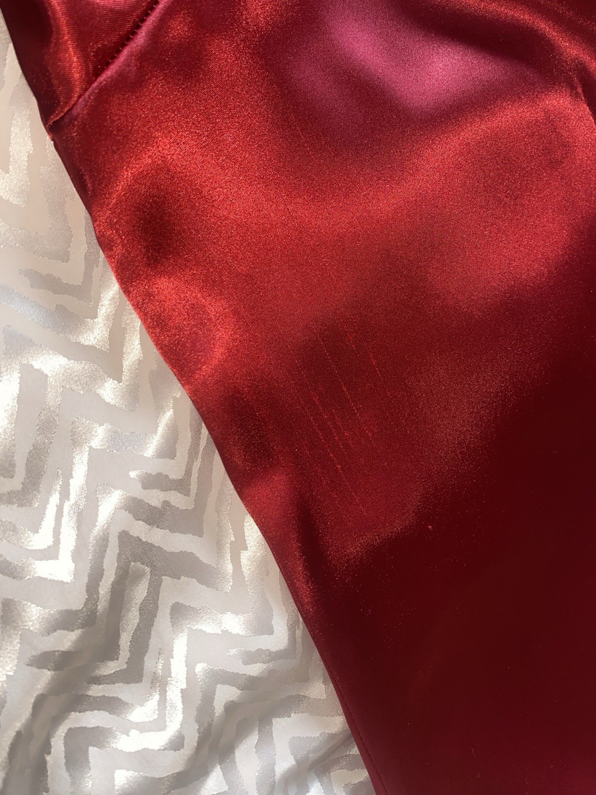 VTG SATIN SHINY RED HIDDEN BUTTON NOTCH COLLAR SECRETARY BLOUSE 48/50 NOS