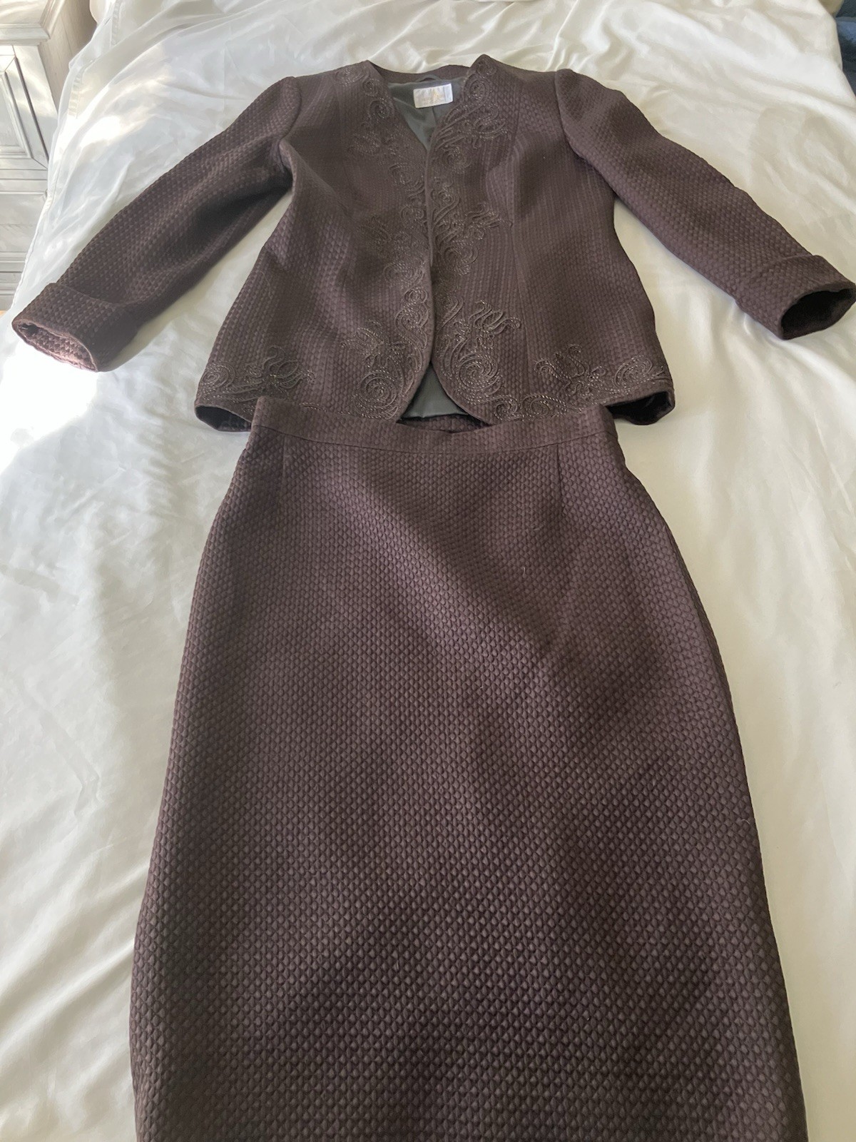 Vintage 80s Modele Algo Swiss Silk Wool Embroidered 2 Pc Skirt Suit Sz 42