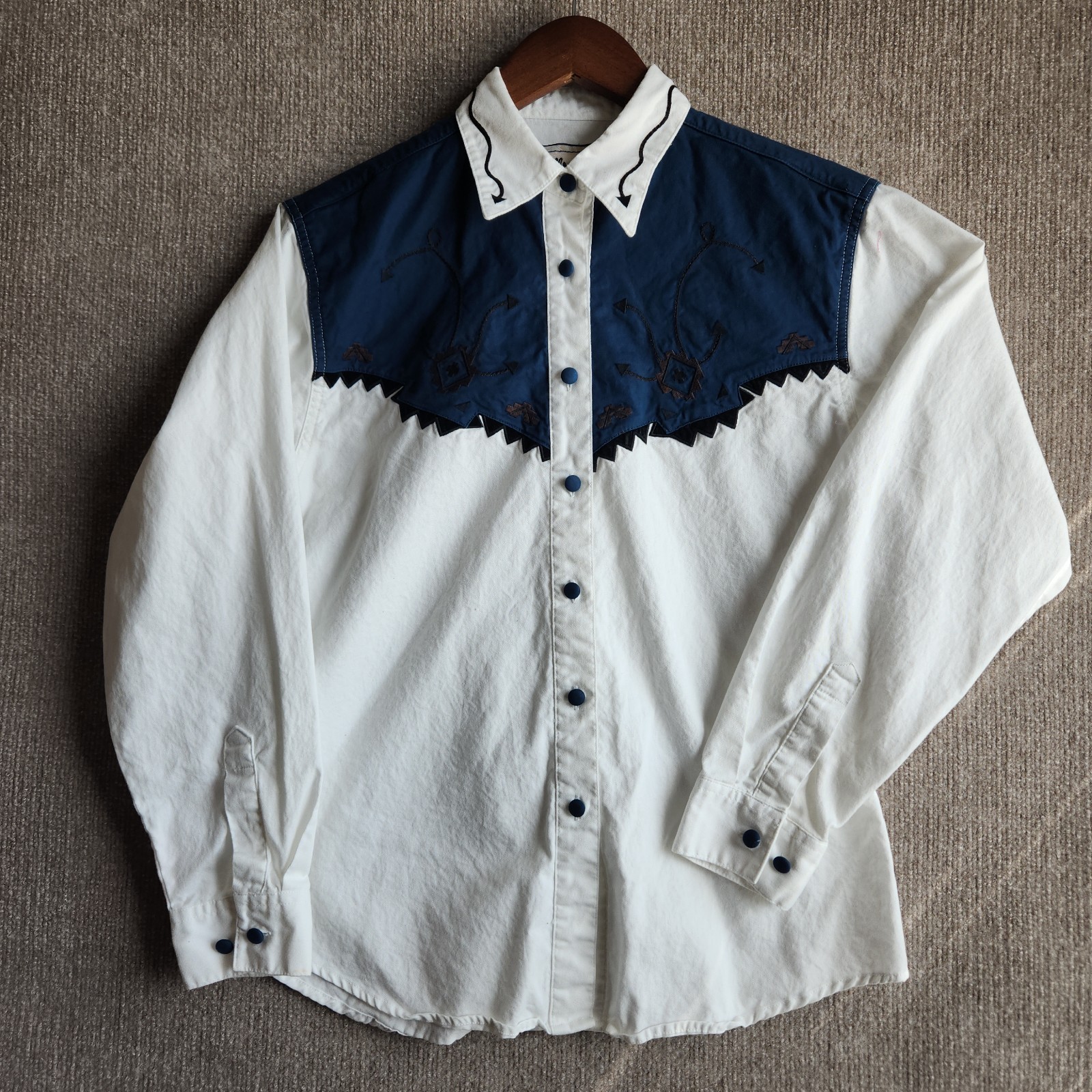 Vtg Wrangler Western Wear Women M Shirt Blue White Embroidered Contrast Yoke 90s