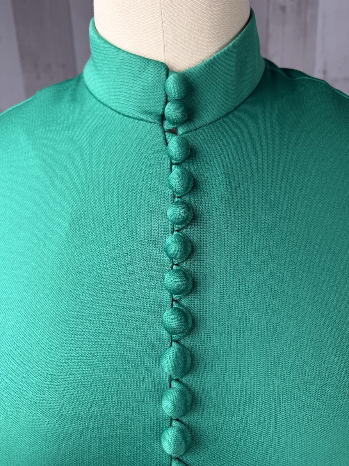 Vintage 1970s MOD Emerald Green Maxi Gown Elegant Poly Retro Size L/12