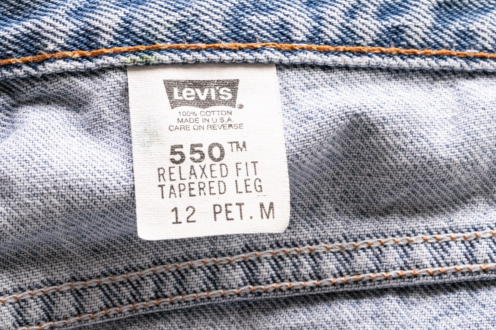 Levi’s 550 Jeans Cotton Denim 1990s 29″ x 27″