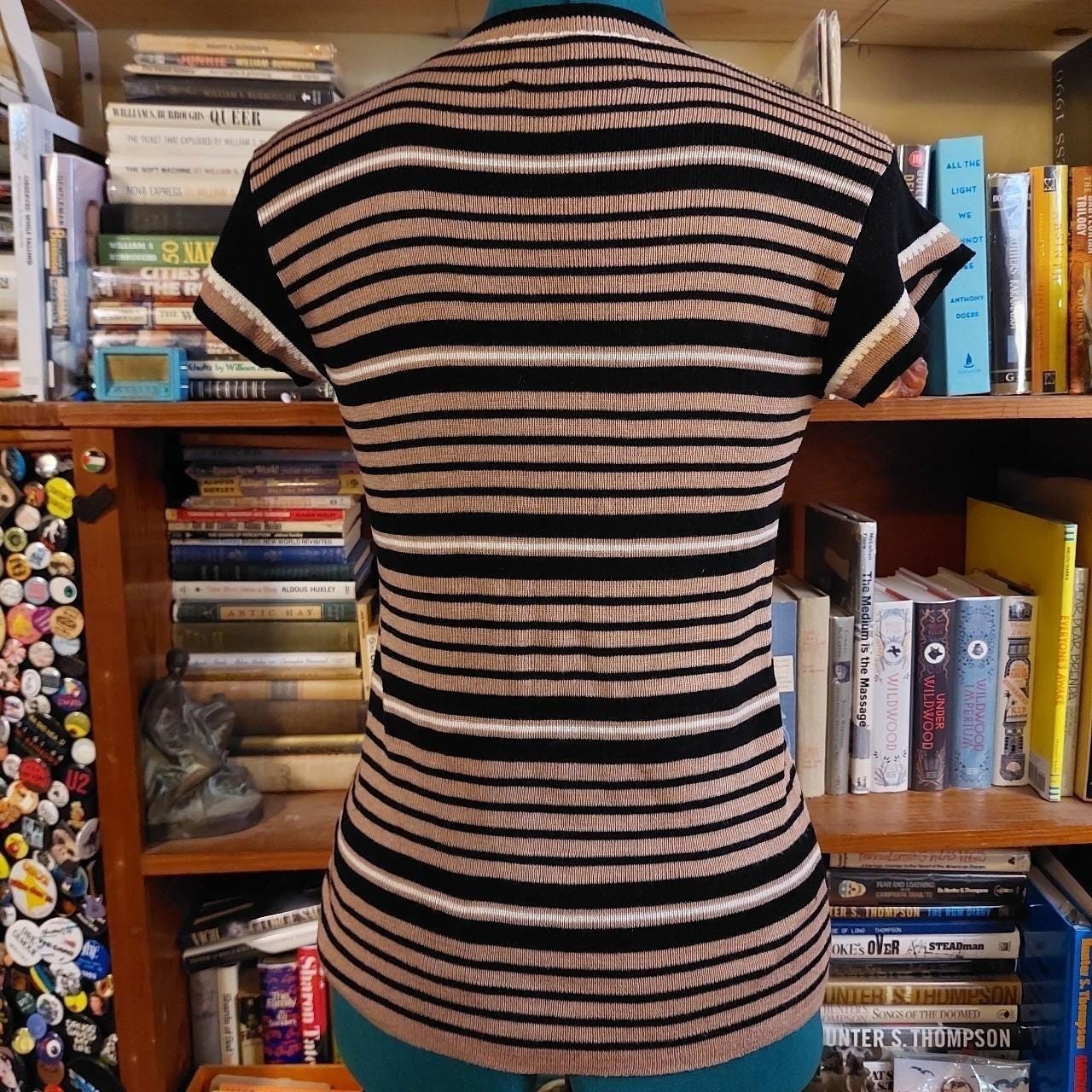 Vintage tan, black, and white short sleeve v-neck knit.