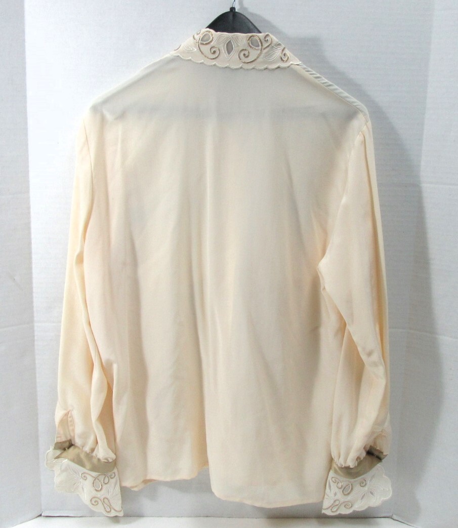 VINTAGE SUZELLE BUTTON DOWN SILK BLOUSE EMBROIDERED COLLAR/WRISTS SIZE 6 W/ TAG!