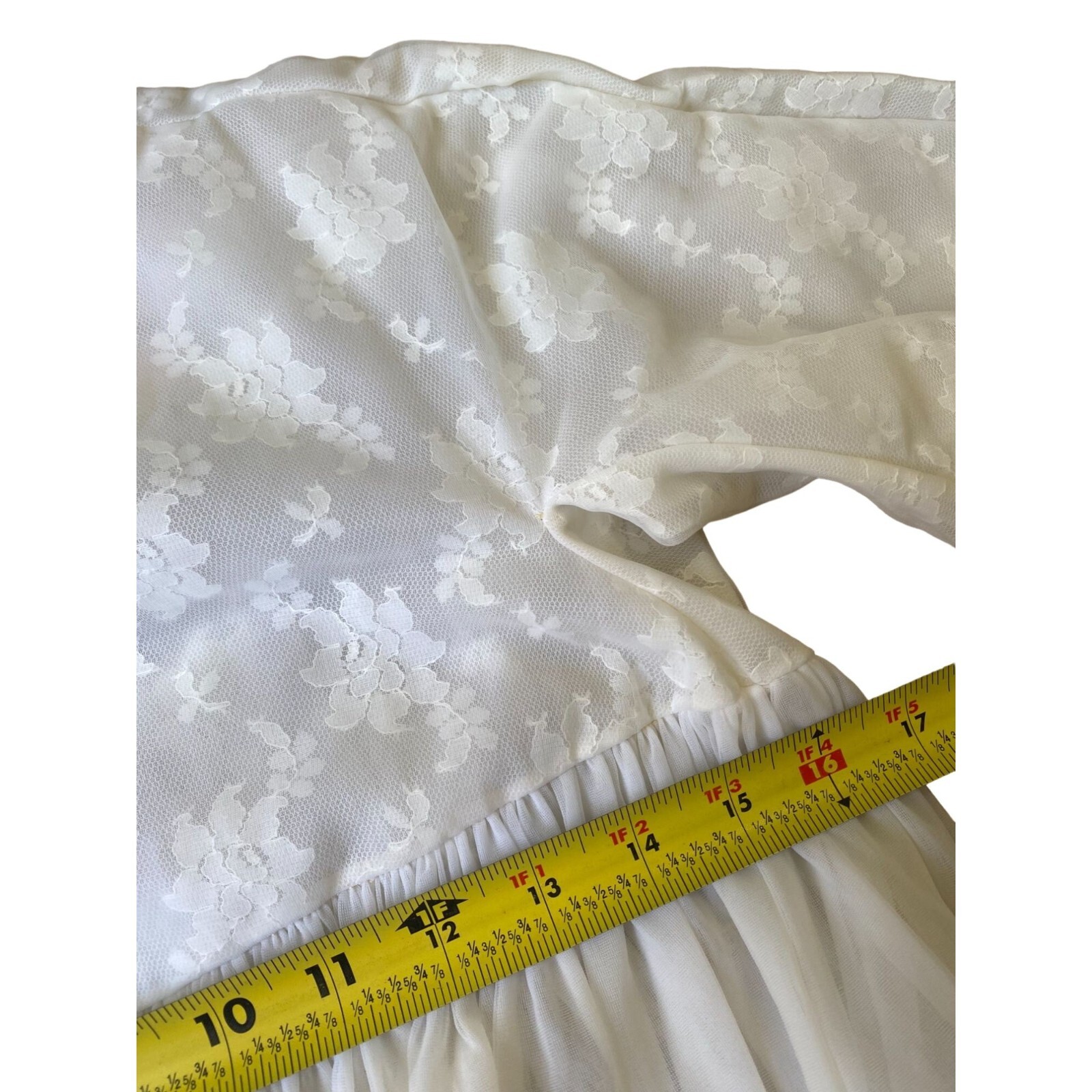 Eyeful by The Flaums VTG 60-70’s Womens Robe Peignor Petite Ivory Chiffon Sheer