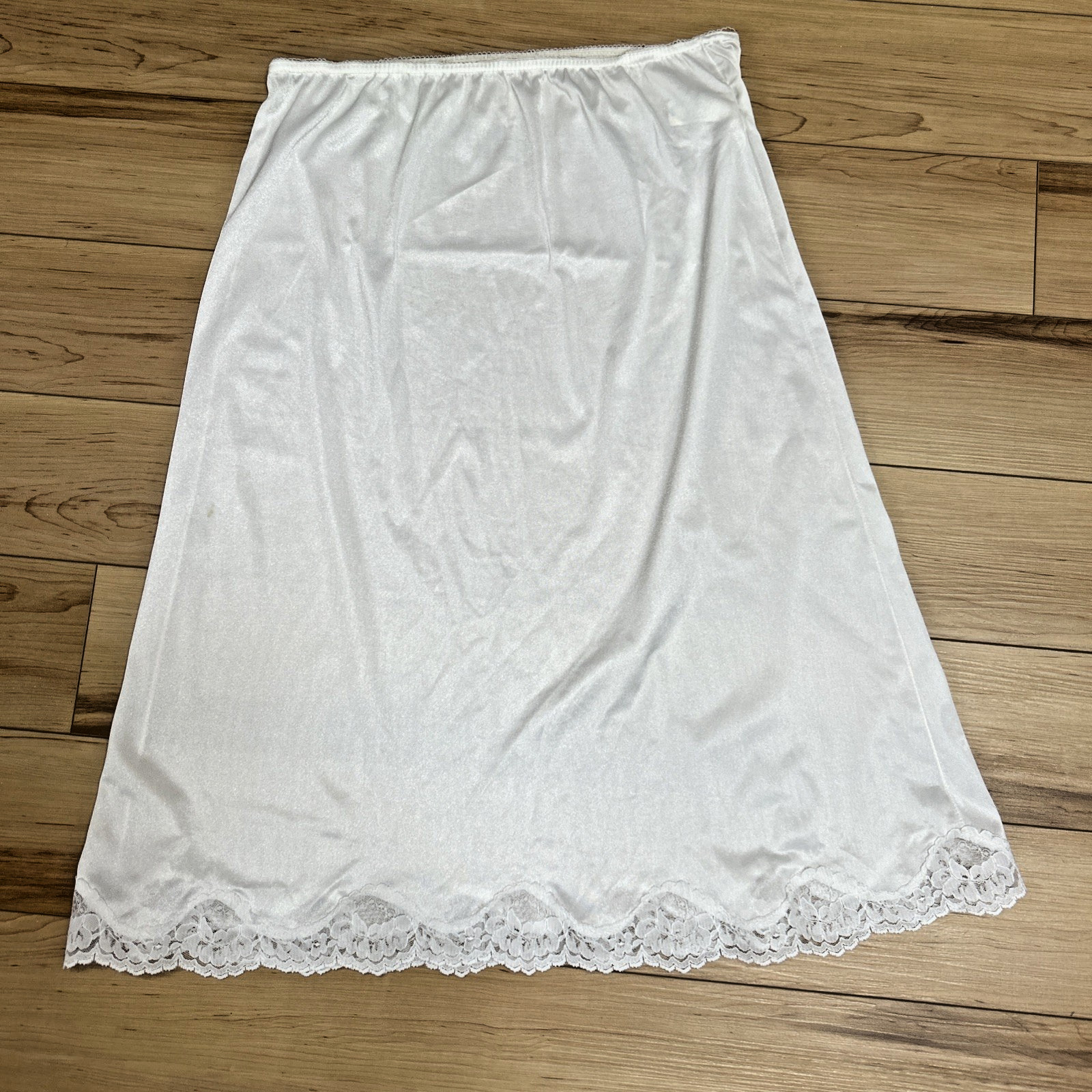 White MELODY Slip Bottom Size Large 27″ W/Lace Trim Lingerie 1950s/60s Vintage