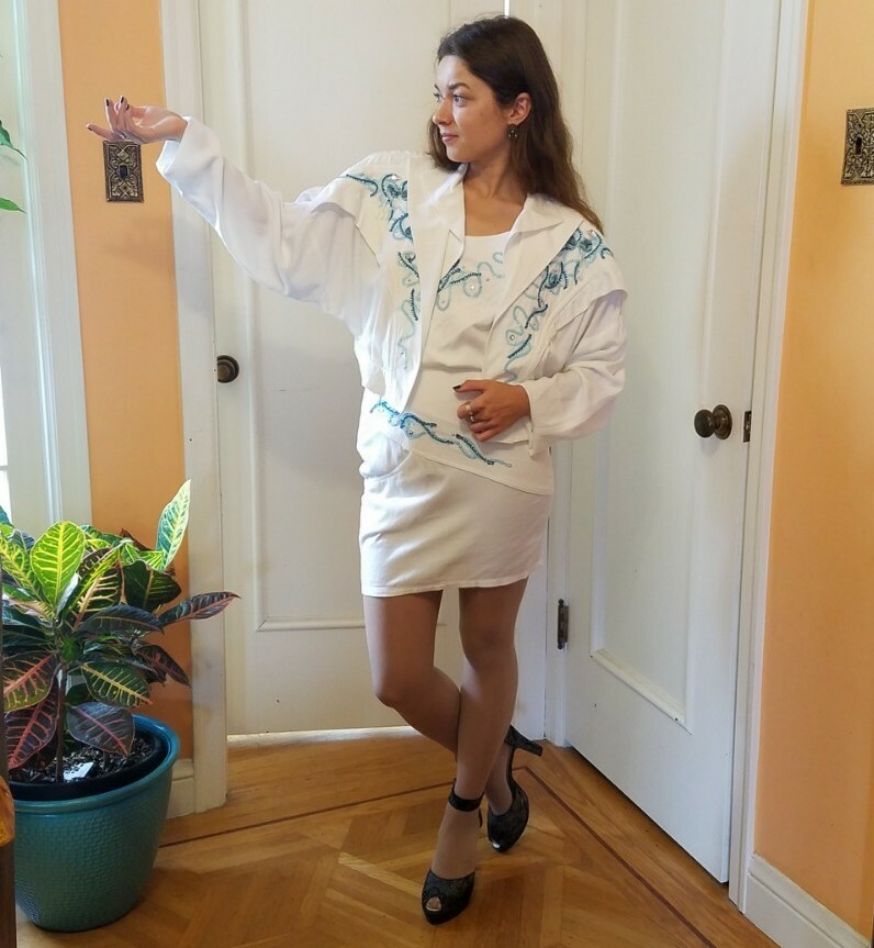 Vtg 80s Wht 3 Pc Jacket Top Skirt Sz M Turquoise Sequins Beaded IIF Art to Wear