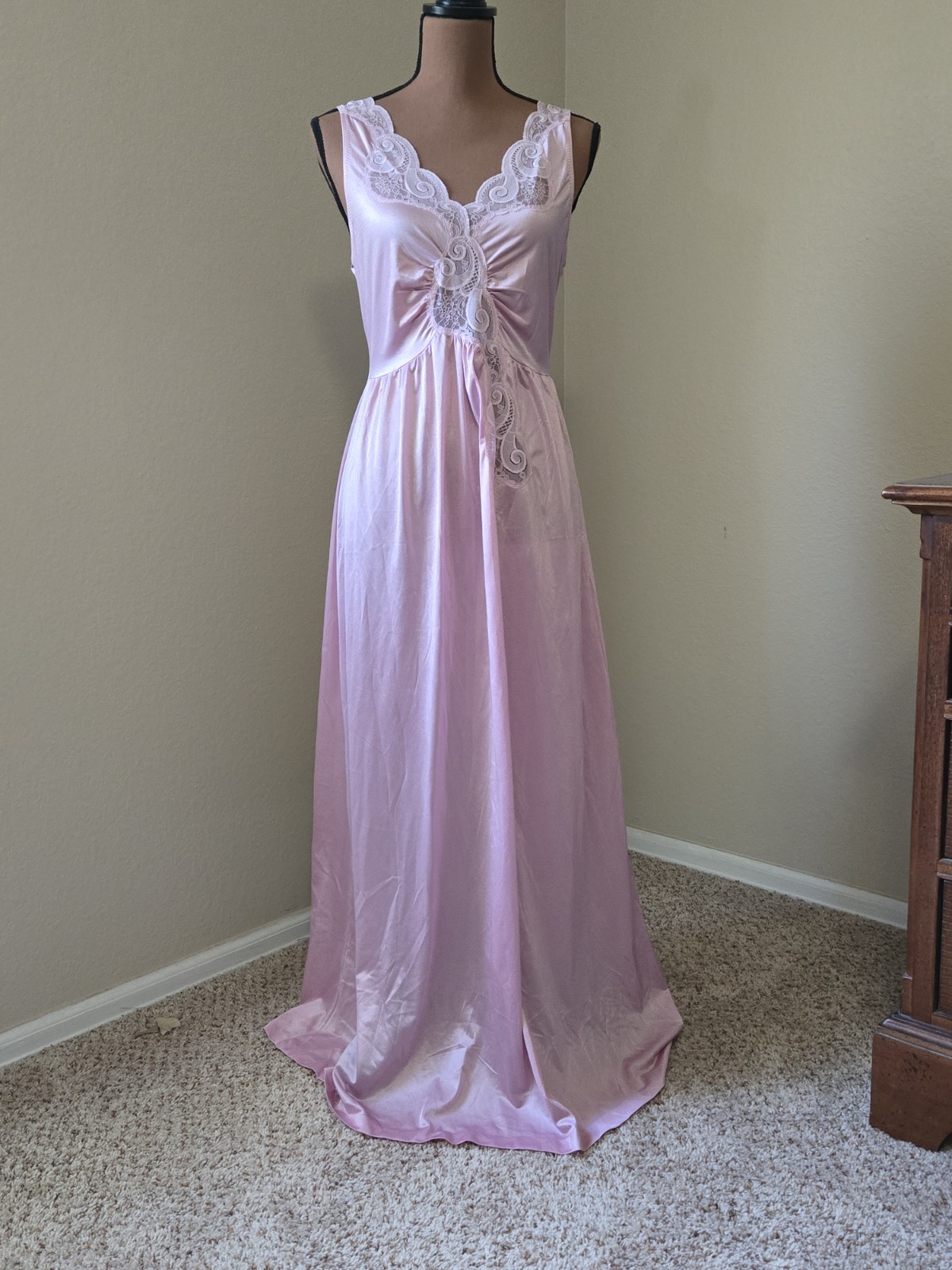 Vintage Famous Bodies Nightgown Lilac Negligee Lace Inset M 12-14 Spandex Nylon