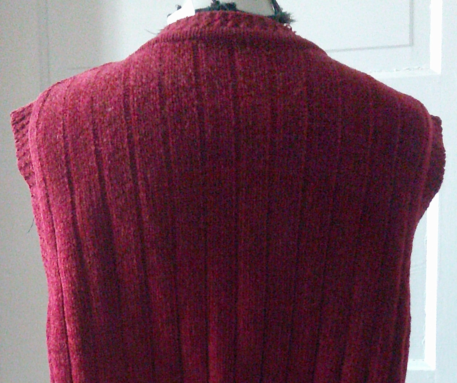 90’s ERIKA & CO Wine Red Zip Up Acrylic Cardigan Sweater Vest L