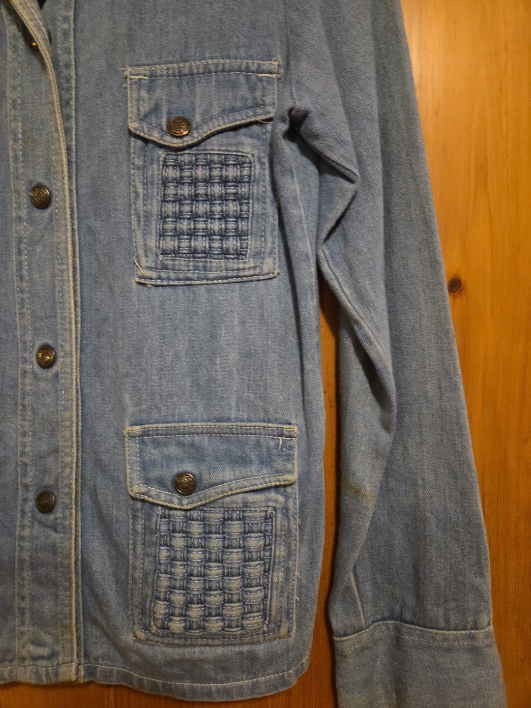 Vintage 60s 70s Women’s Funky Button Up Denim Shirt Size 5 Longstreet NY 16×23