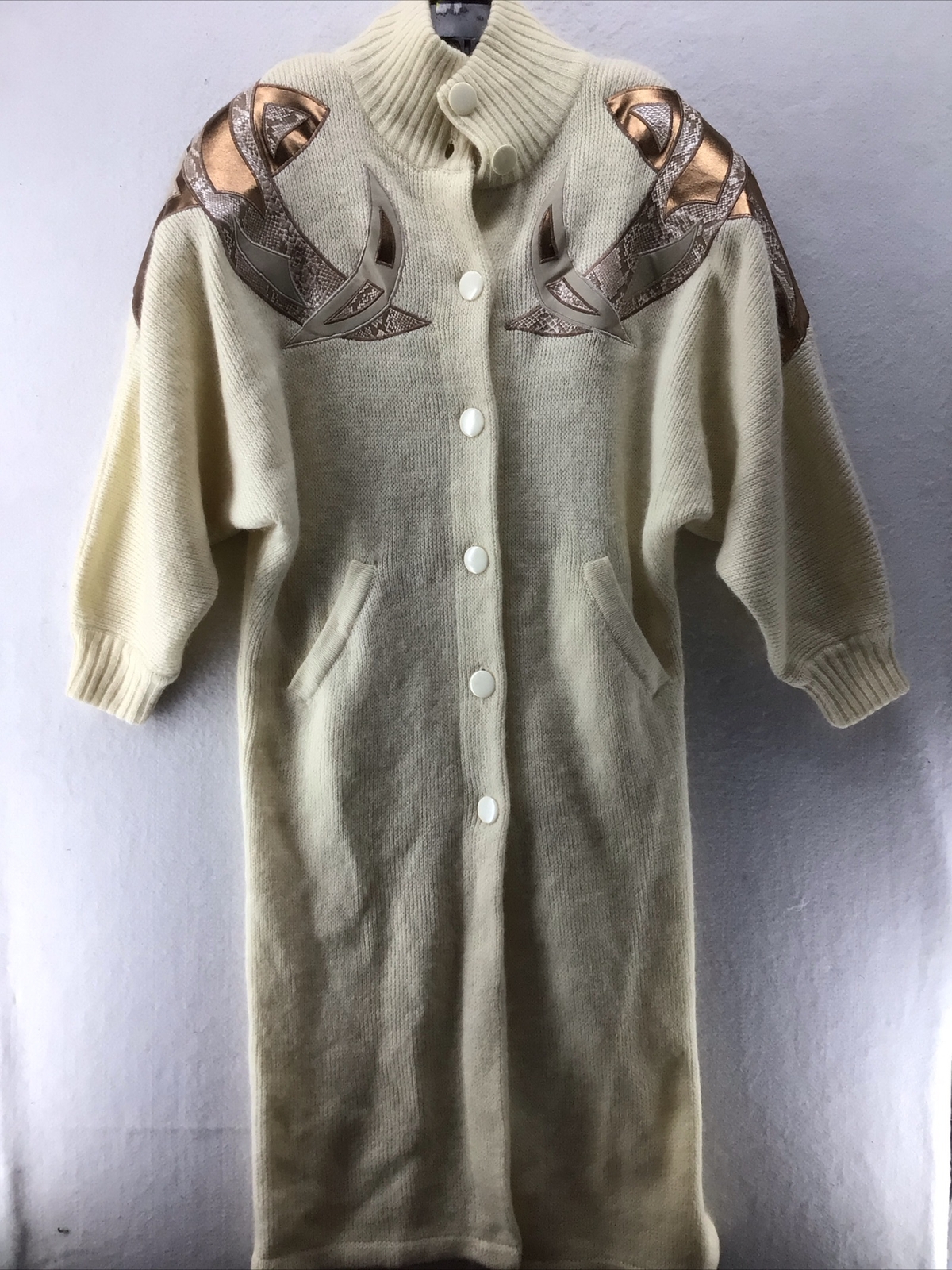 Vintage I.B. Diffusions Woman’s Small Ivory Cardigan Coat