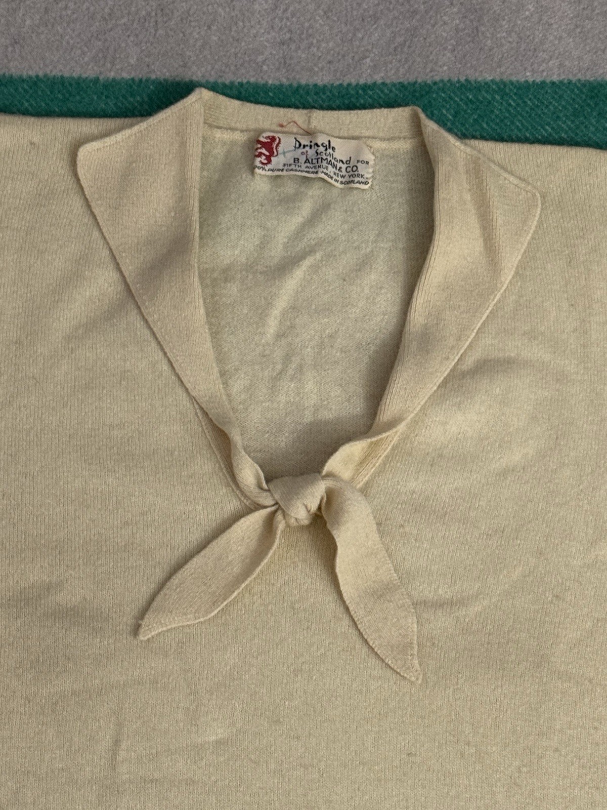 Vintage 50s 60s Pringle Of Scotland B Altman & Co New York Cashmere Sweater XS