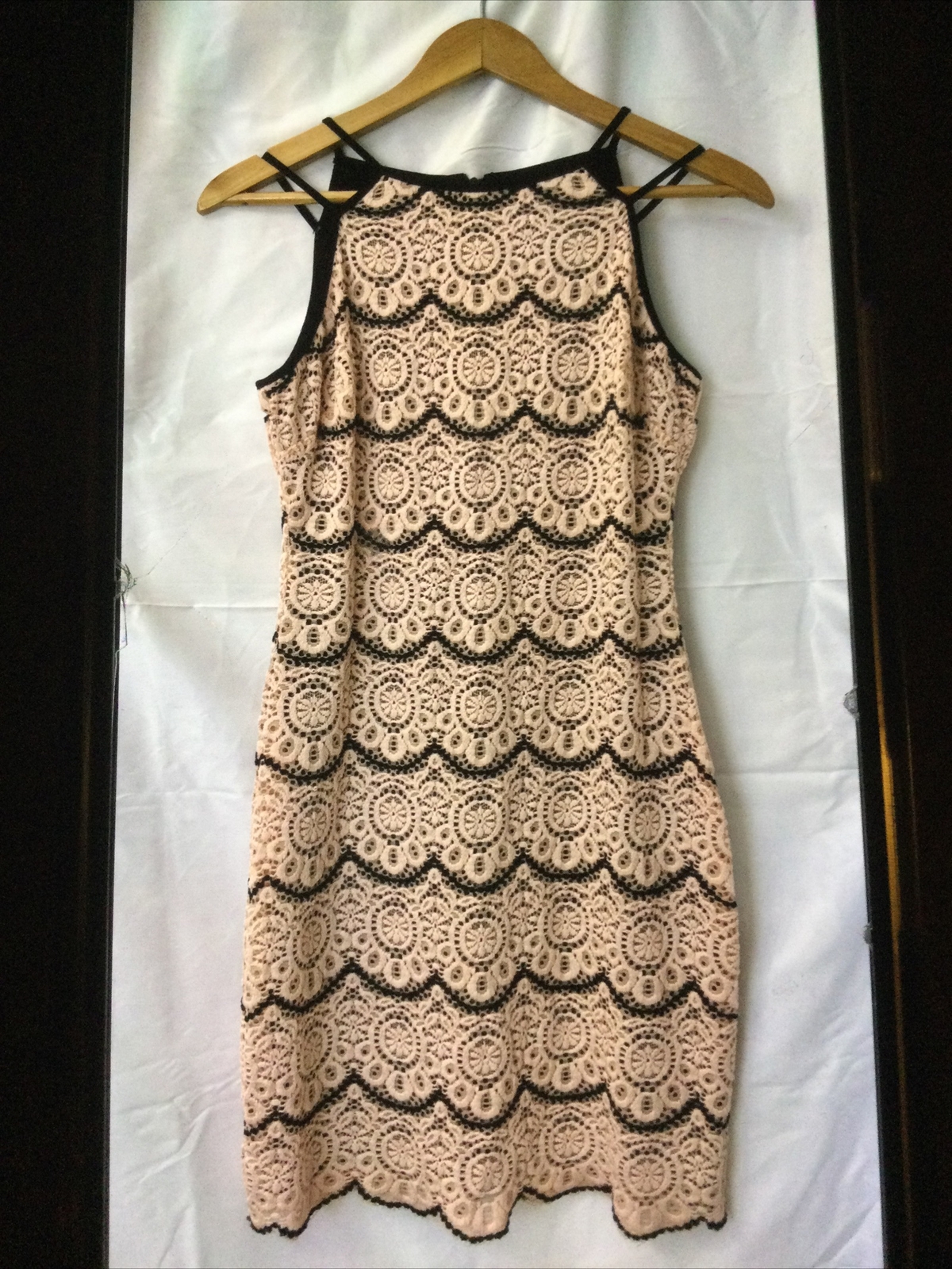 Vtg Guess Cocktail Dress 8 Mini Light Pink Lace Overlay Guess LosAngeles 90s Y2K