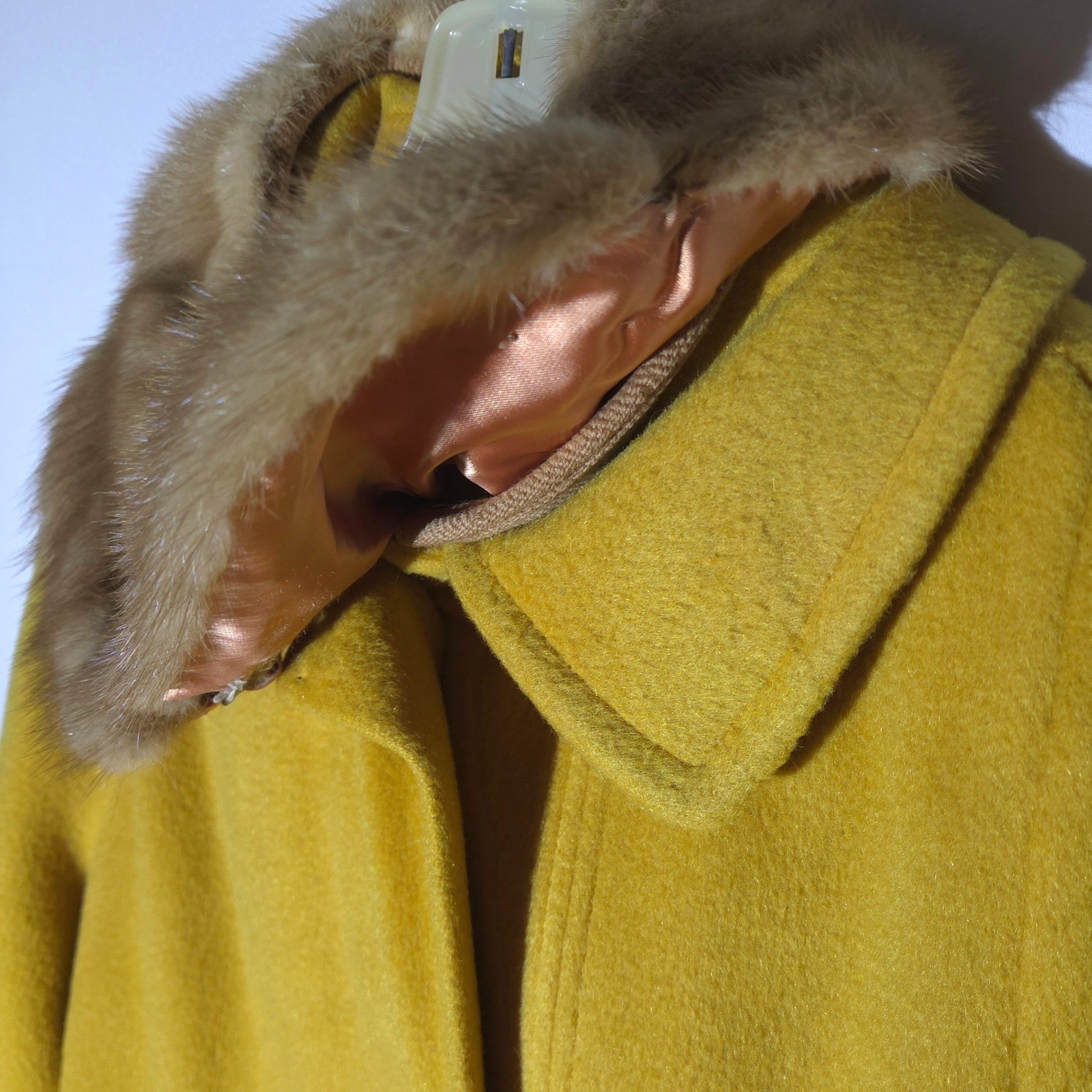Vintage Kerrybrooke Sears Mustard Yellow Fur Collar Dble Breasted Coat 44 Chest