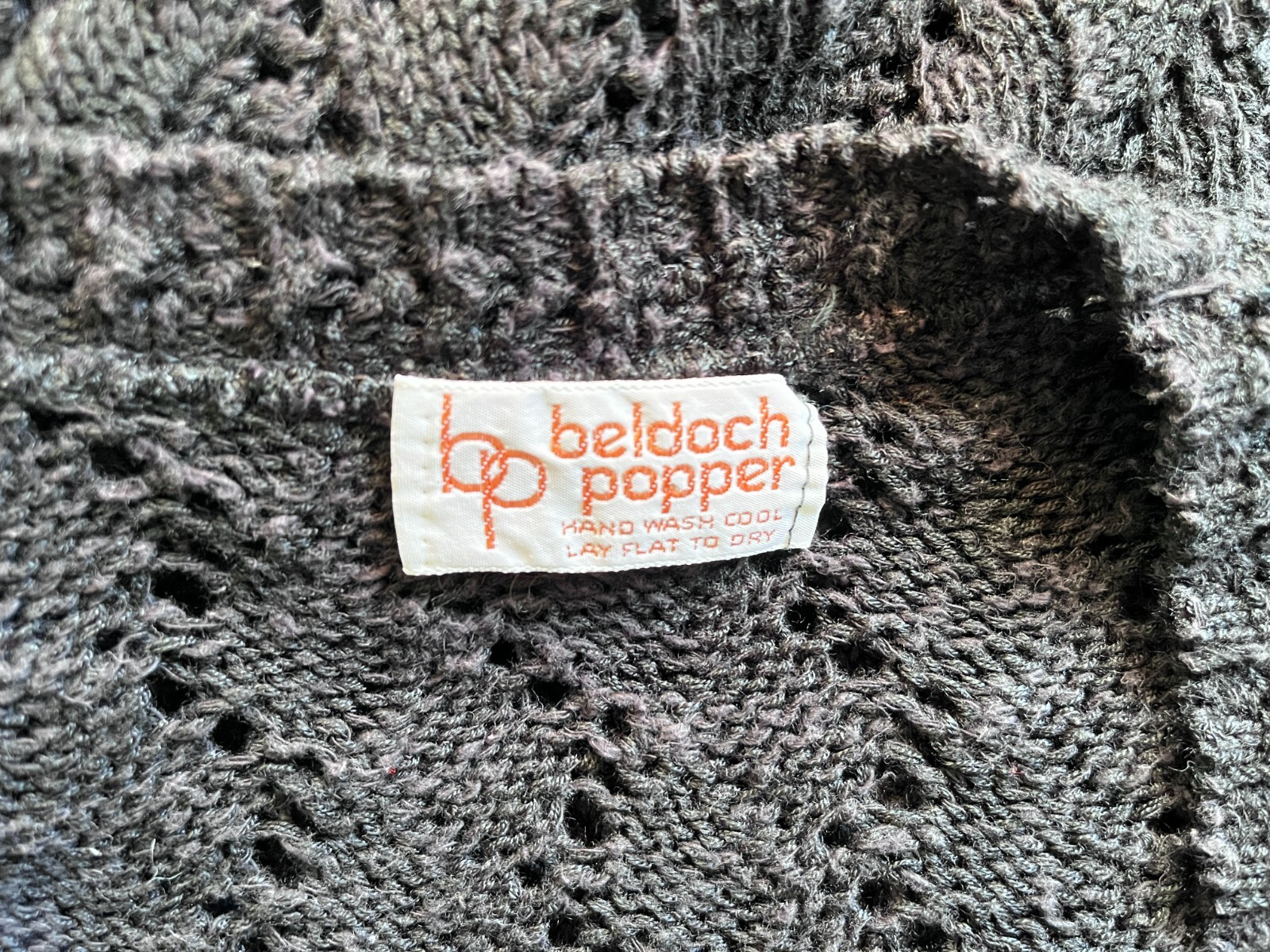Beldoch Popper Size M Black Long Sleeve Knit Sweater Vintage