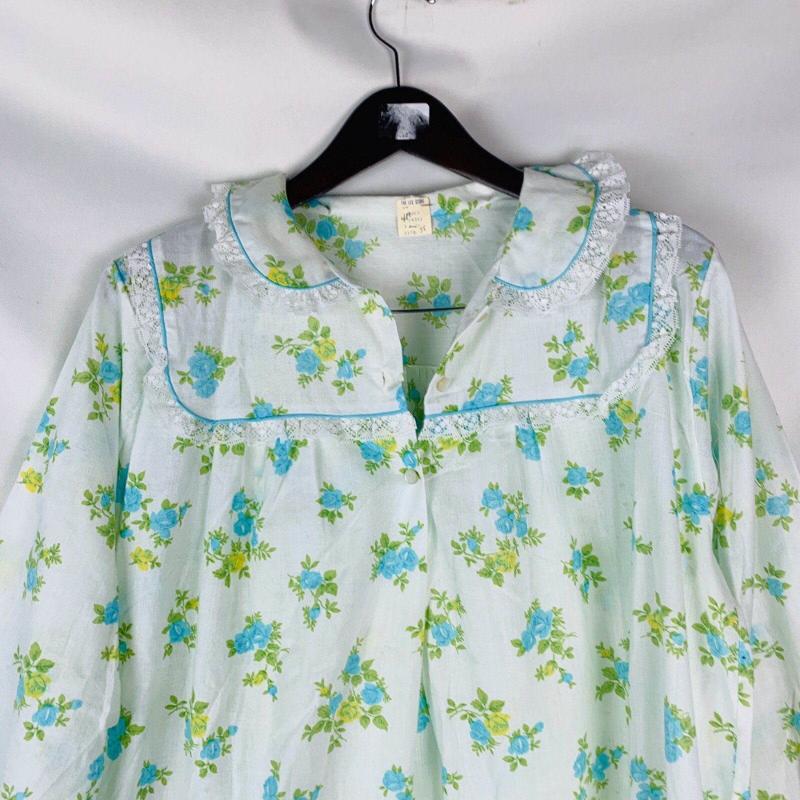 Vintage night gown NWT White Green Floral white ruffles light size 38 large
