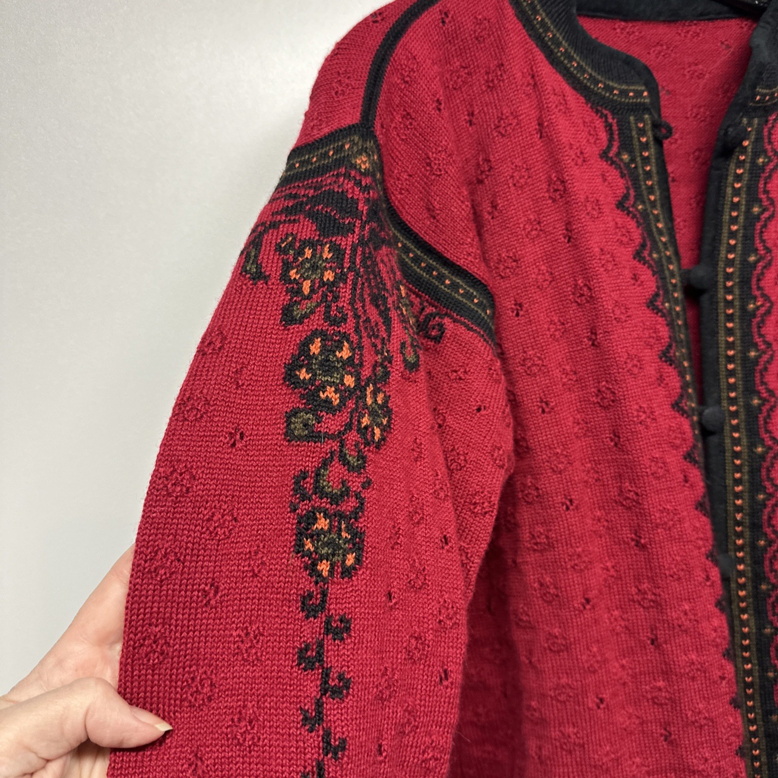 Women’s Dale Norway Red 100% Wool Sweater Ladies Large L Cardigan Dale Casual