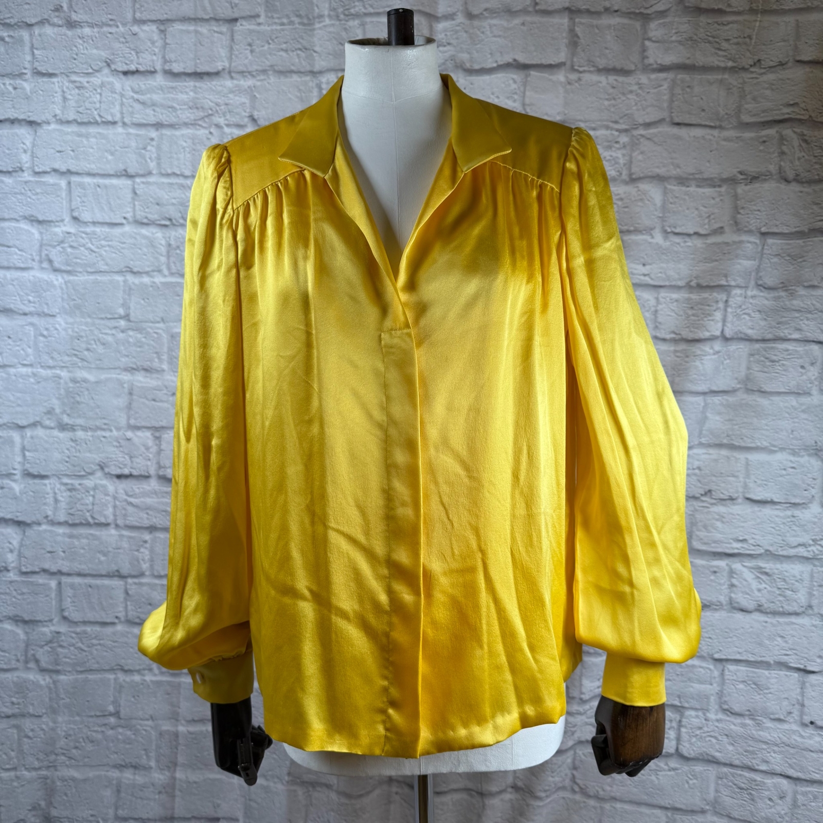 VTG Roberto Avolio Yellow Silk Women’s Blouse And Scarf Made In Italy Sz 42 US 6