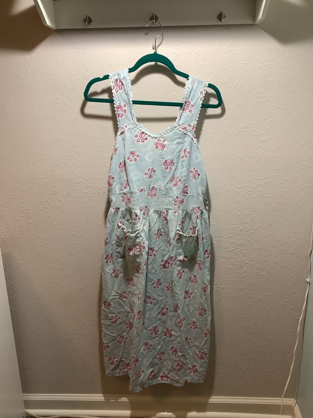 Vintage Blue Apron Dress with Roses Handmade Pockets Buttons Sweetheart – Large