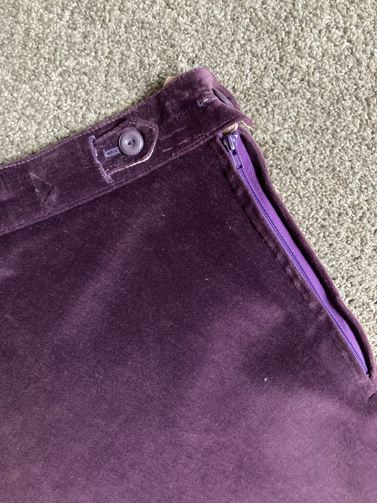 Amazing Vintage 1970’s Gudule Paris Purple Velvet Skirt Size S