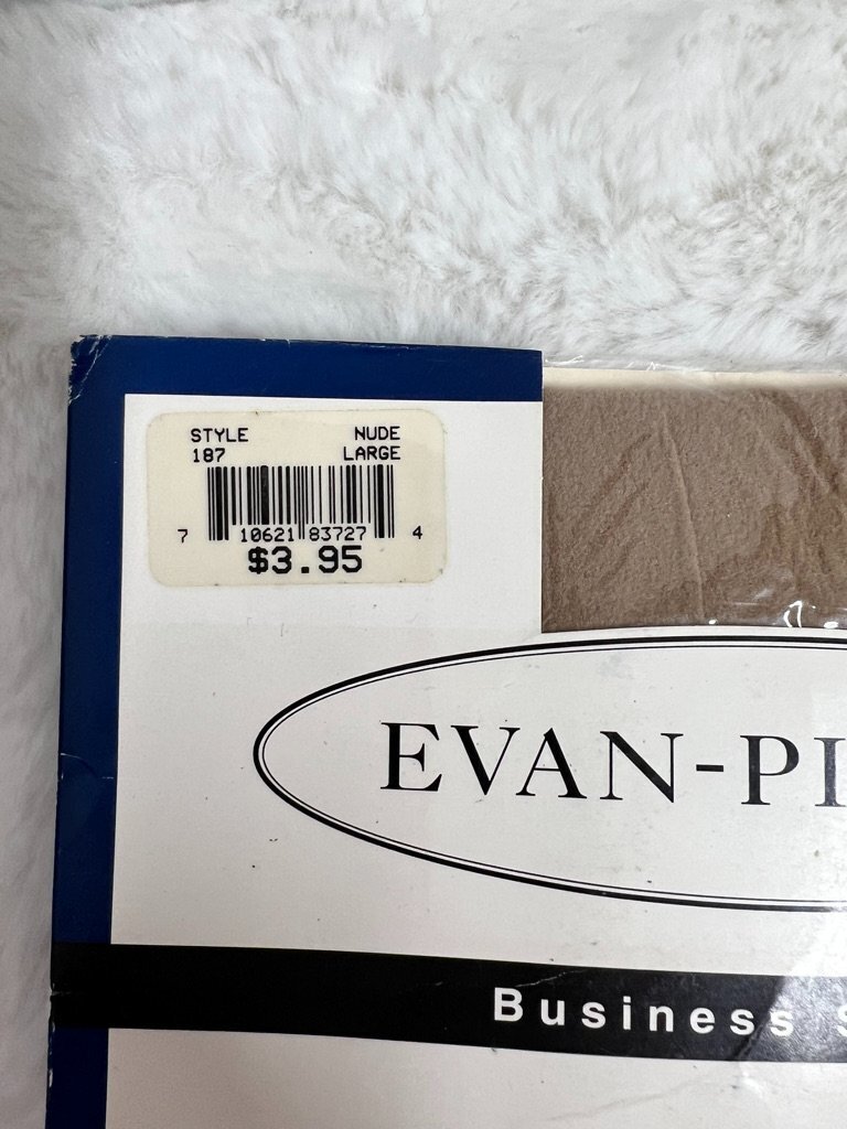 Evan Picone Business Sheer Pantyhose Nude Beige size Large Canada Vintage