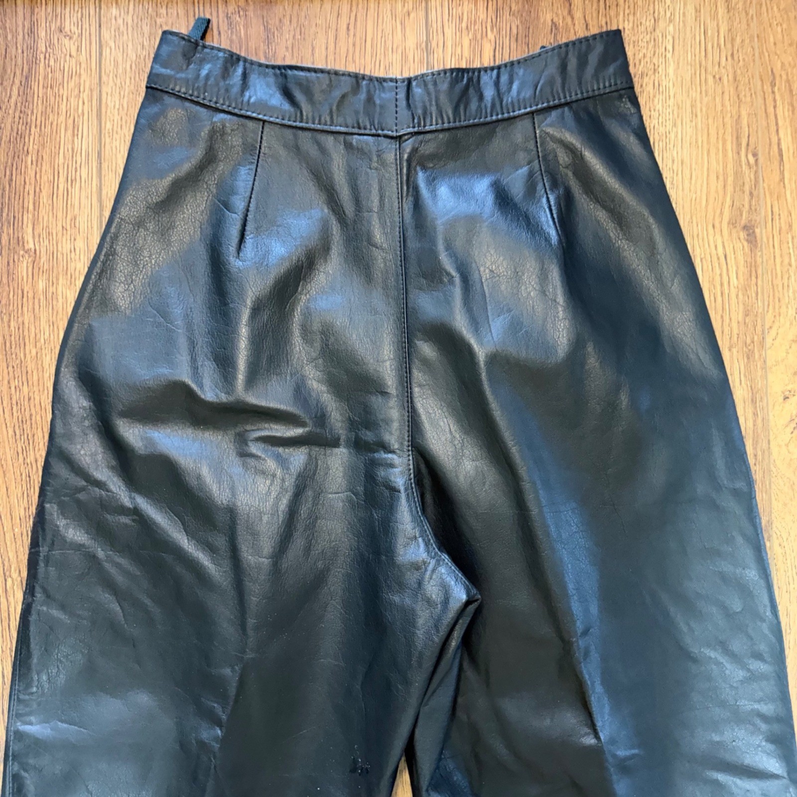 90s Comint Black Genuine Leather Pleated High Waist Pants Womens 25×27 moto boho