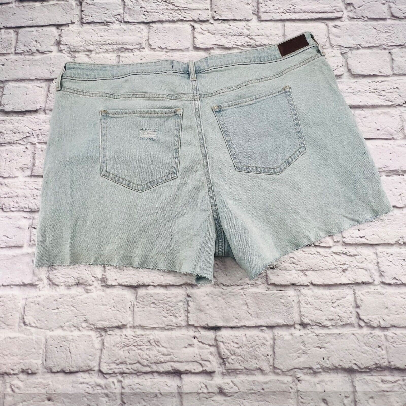 NEW Hollister Mom 3″ Short plus Size 21/35 Light Wash Ultra High Rise Vintage