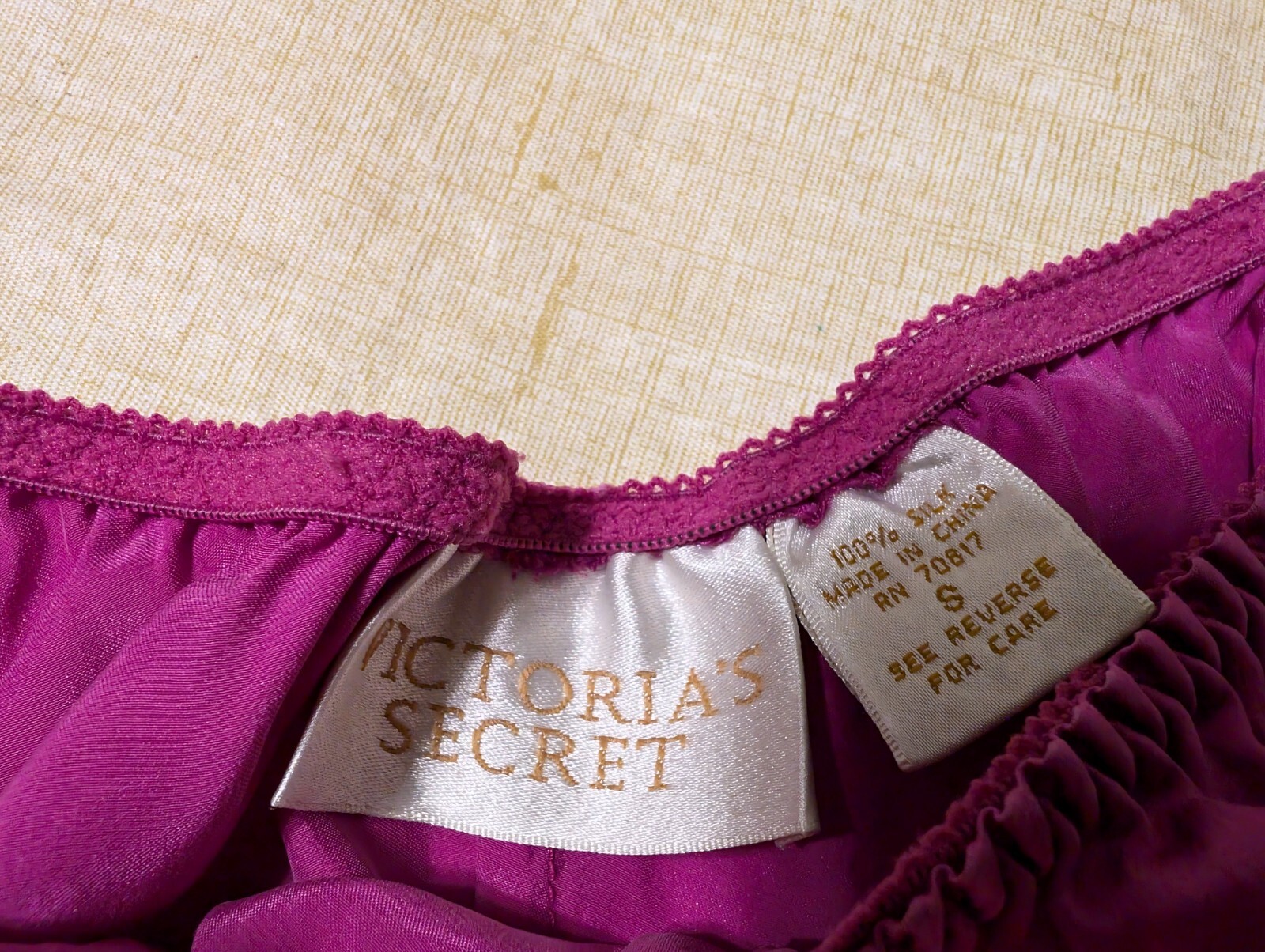 Vtg VICTORIA’S SECRET 100% Silk Fuchsia Pink Cami & Tap Panties Gold Label Sz S