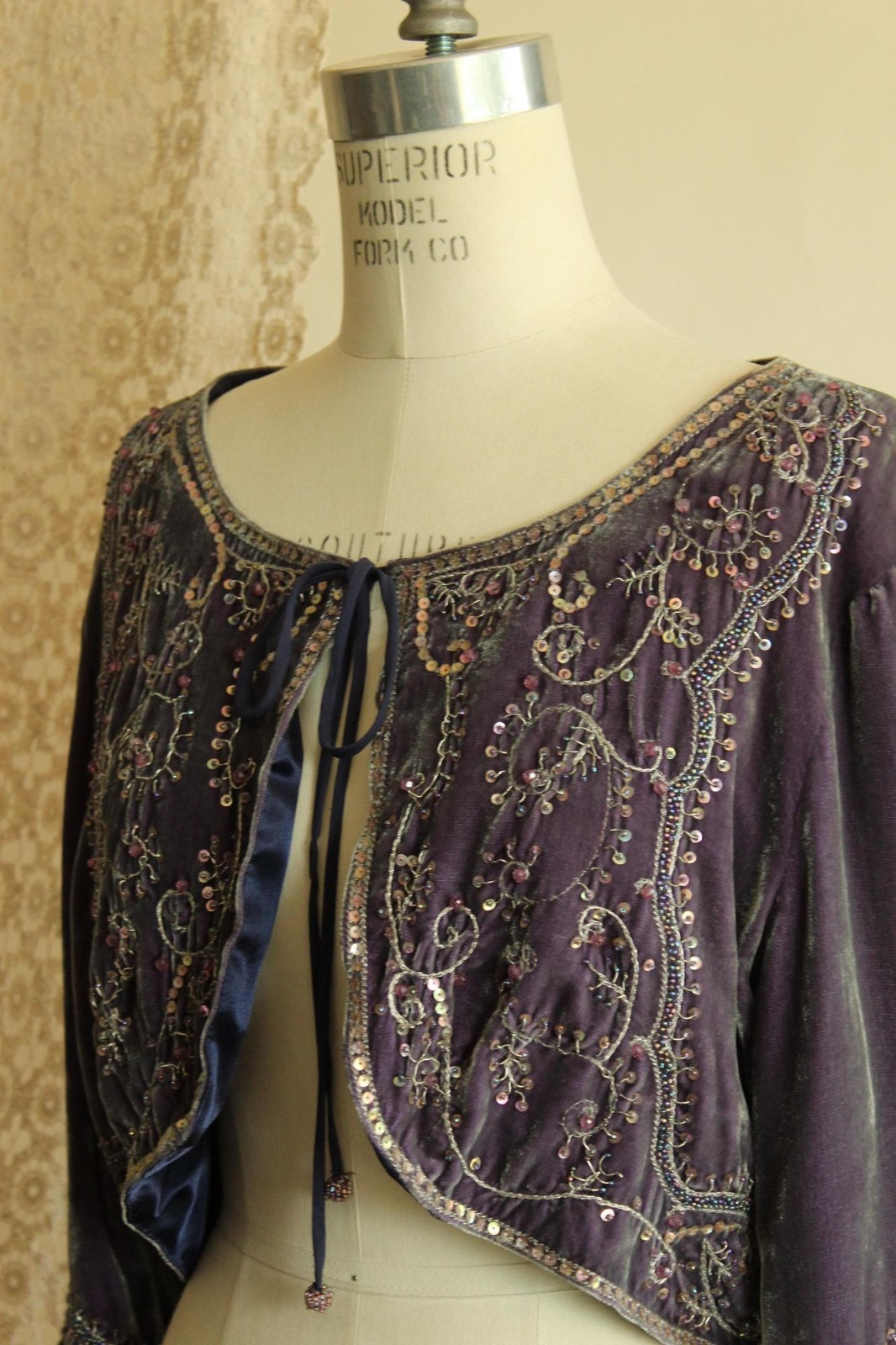 Vintage 1990s 2000s Jacket, ECI Purple Velvet Bolero Shrug with Beading, Size L
