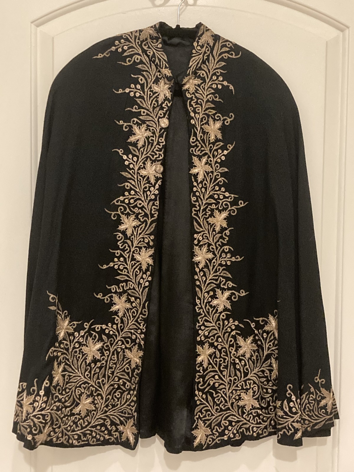 Vintage Black Wool Silk-lined Hand Embroidered Women’s Cloak 1940s
