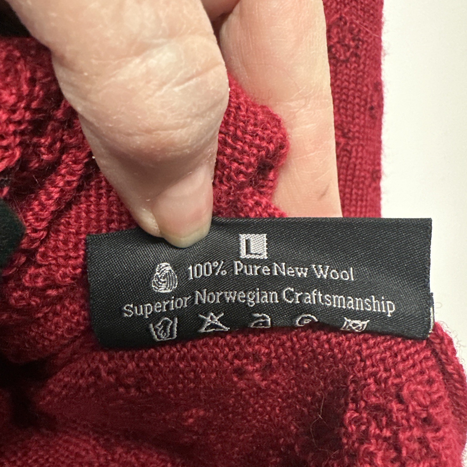 Women’s Dale Norway Red 100% Wool Sweater Ladies Large L Cardigan Dale Casual