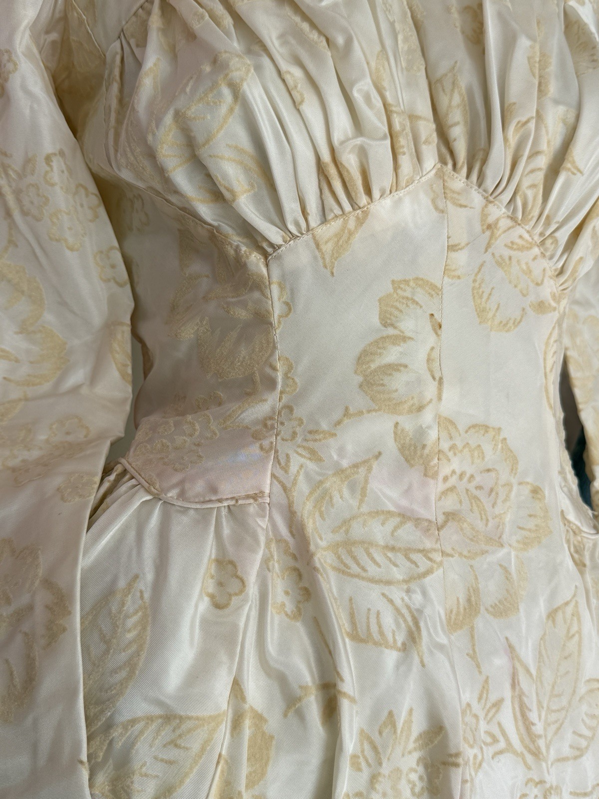 Vintage 1930s wedding gown puff sleeve flocked floral ivory dress-antique bridal