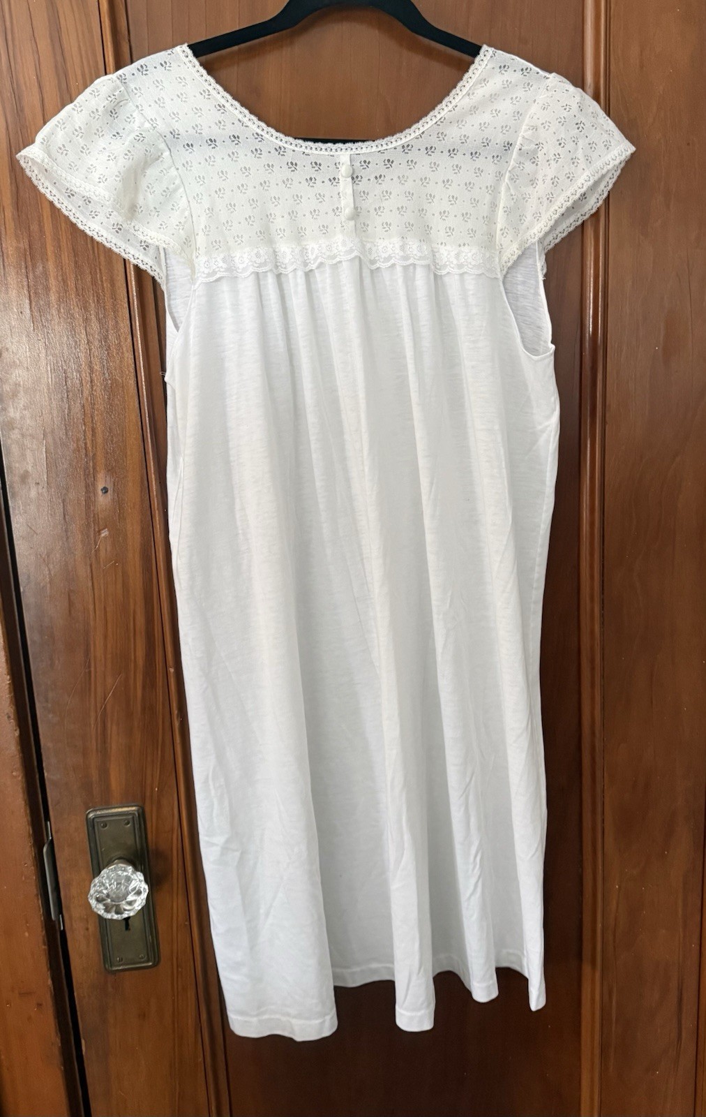 Vintage Vanity Fair White & Ivory Lace Babydoll Nightgown Woman’s M