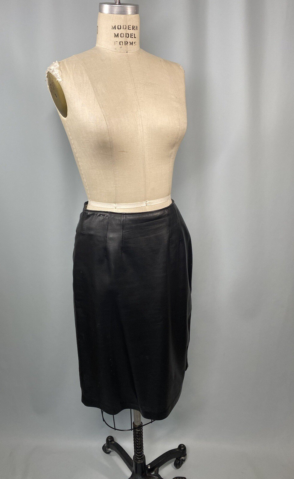 Vintage Leather Skirt SIZE 10 LARGE black midi CEDARS 80s 90s pencil wiggle