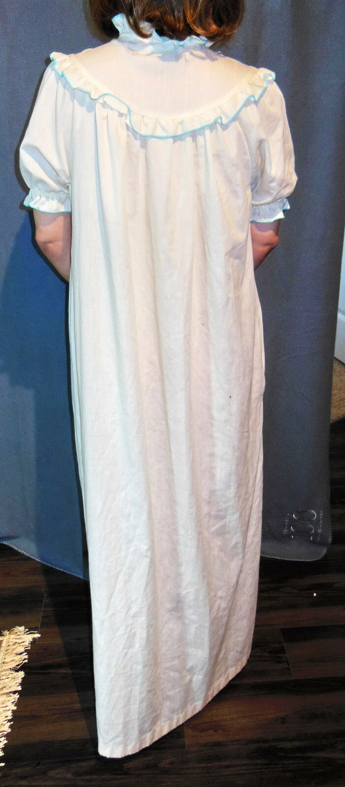 LARA DEE ELEGANT YELLOW COMFY COTTONY SOFT EMBROIDERED ZIPPERED ROBE M EVC